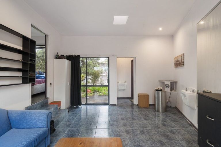 Photo of property in 20 Springdale Grove, Fitzherbert, Palmerston North, 4410