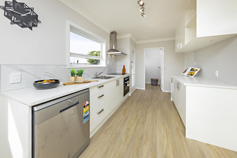 Photo of property in 59 Ferguson Street, Manurewa East, Auckland, 2102