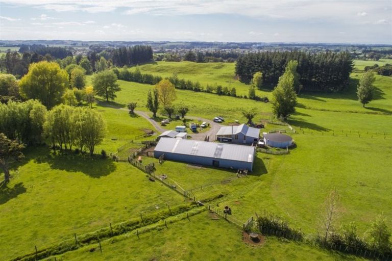 Photo of property in 18 Poplar Grove, Bulls, 4818