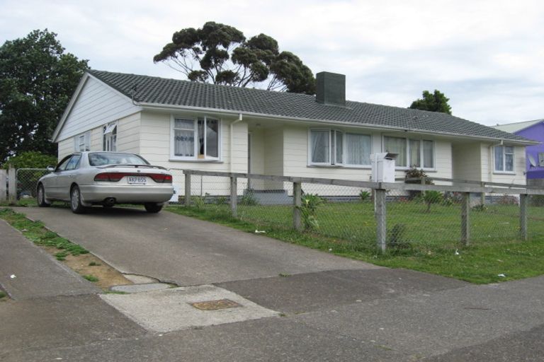 Photo of property in 63 Idlewild Avenue, Mangere, Auckland, 2022