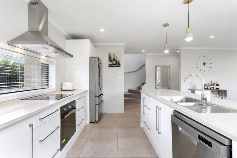 Photo of property in 24a Tasman Drive, Opaheke, Papakura, 2113