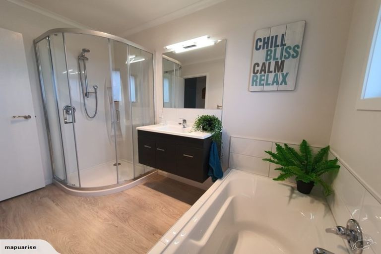 Photo of property in 4 Les Wakefield Road, Mapua, 7005