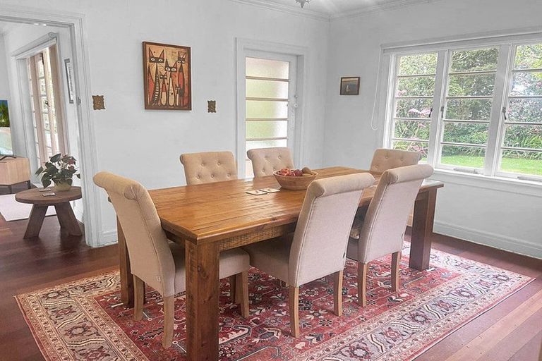 Photo of property in 86 Tawa Road, Kumeu, 0891