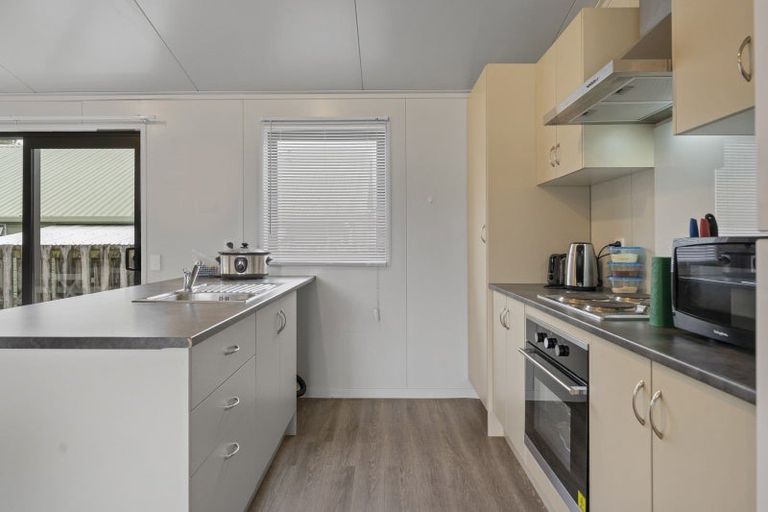 Photo of property in 37 Te Iwiheke Place, Turangi, 3334