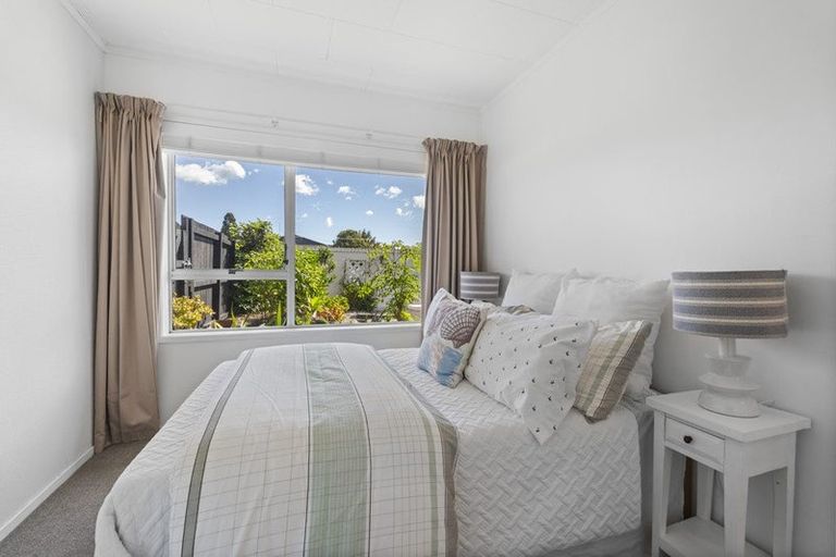 Photo of property in 1/83 Centreway Road, Orewa, 0931