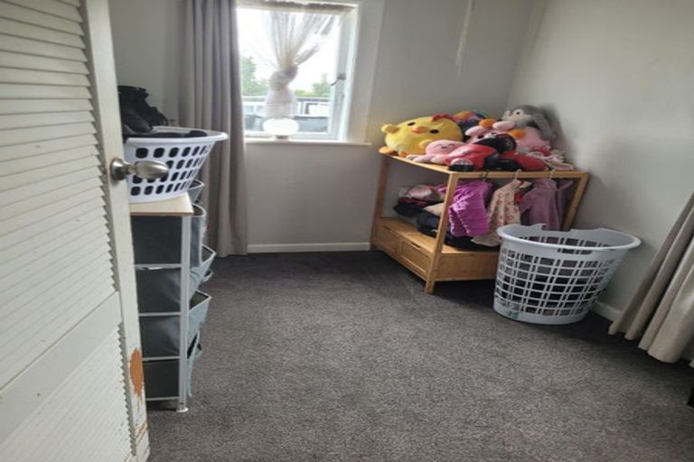 Photo of property in 1/72 Gloucester Road, Manurewa, Auckland, 2102