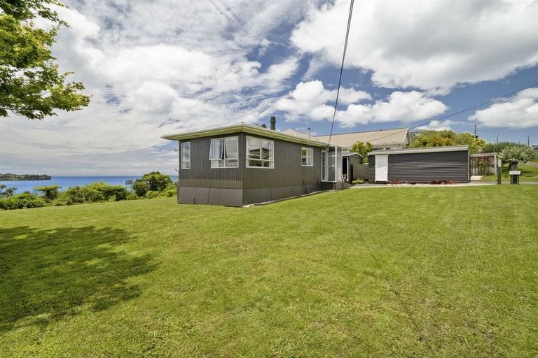 Photo of property in 97 Tiri Road, Tindalls Beach, Whangaparaoa, 0930