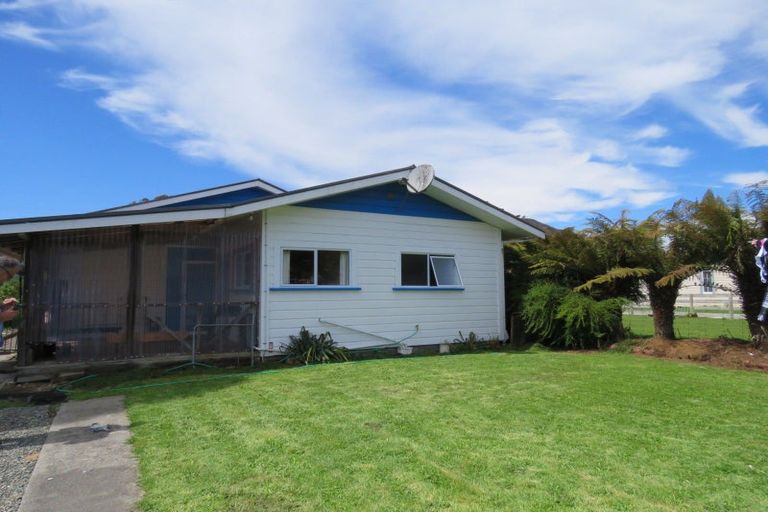 Photo of property in 108 Fairfax Street, Murchison, 7007