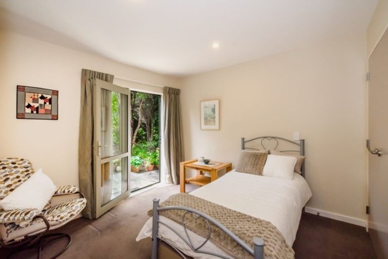 Photo of property in 2 Ocean Vista Lane, Paraparaumu, 5032