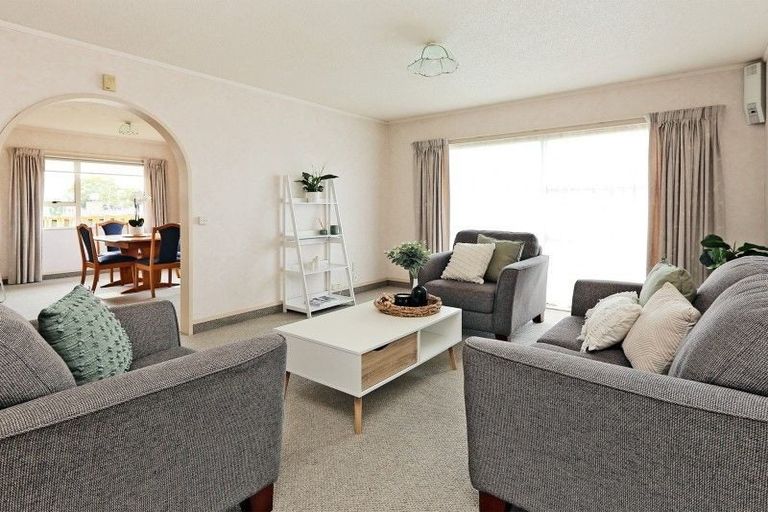 Photo of property in 1/427 Gloucester Street, Taradale, Napier, 4112