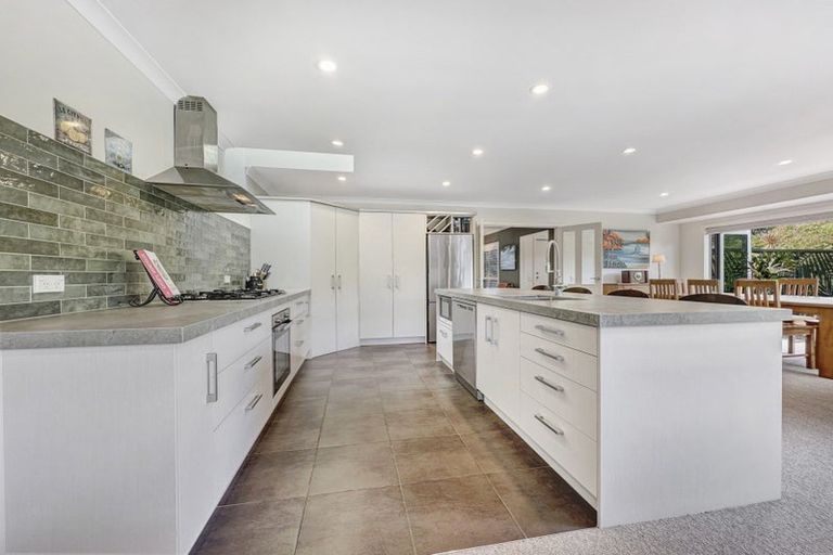 Photo of property in 123 Lisland Drive, Kinloch, Taupo, 3377