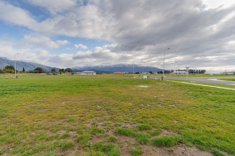Photo of property in 15 Marakura Drive, Te Anau, 9600