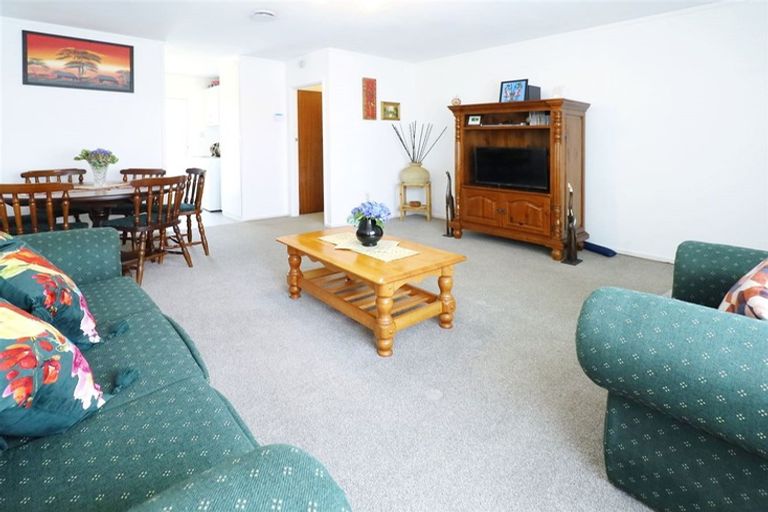 Photo of property in 1/285 Massey Road, Mangere East, Auckland, 2024