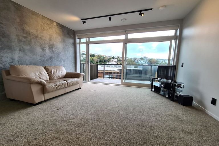 Photo of property in Vedado Apartments, 308/41 Hopper Street, Mount Cook, Wellington, 6011