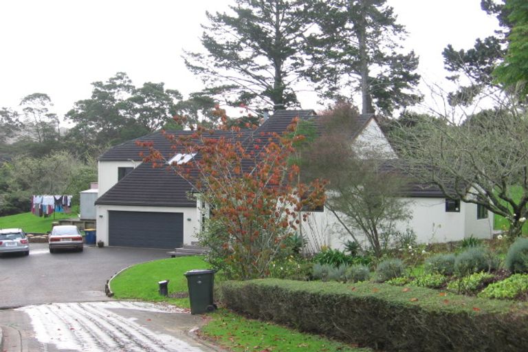 Photo of property in 31 Almond Grove, Greenhithe, Auckland, 0632