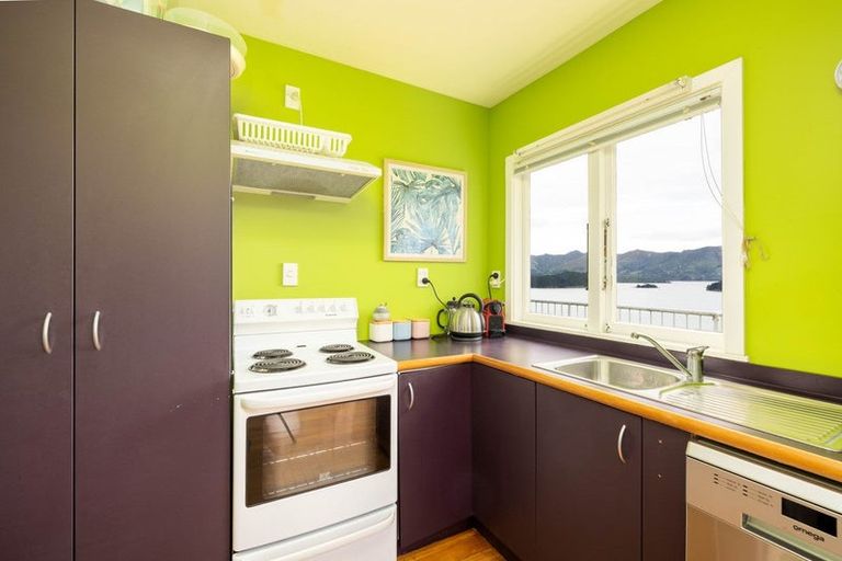 Photo of property in 38 Bayview Road, Charteris Bay, Governors Bay, 8971