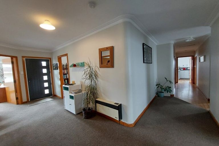 Photo of property in 32 Waimea Street, Westown, New Plymouth, 4310