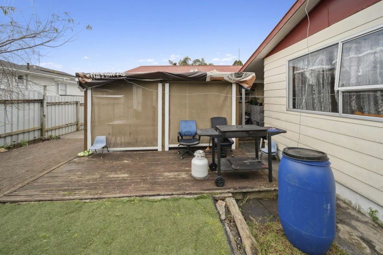 Photo of property in 4 Grande Vue Road, Papatoetoe, Auckland, 2025