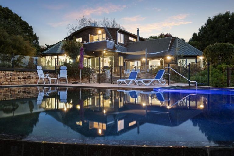 Photo of property in 1549e Great South Road, Ramarama, Drury, 2579