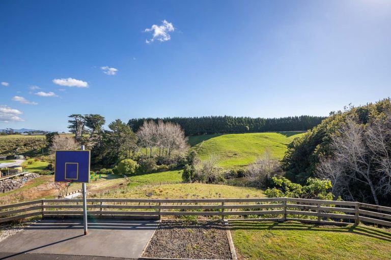 Photo of property in 354 Henwood Road, Hillsborough, New Plymouth, 4372