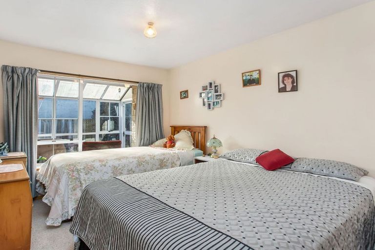 Photo of property in 2/12 Lagan Street, Belfast, Christchurch, 8051