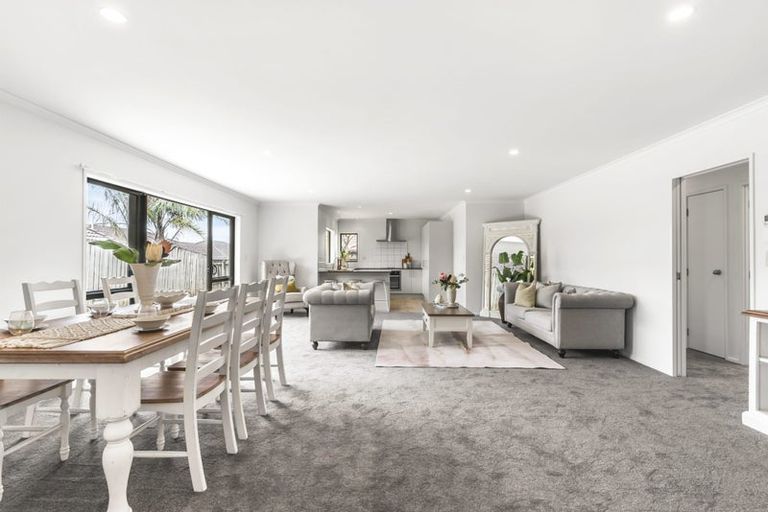 Photo of property in 36 Ranchod Terrace, Pukekohe, 2120