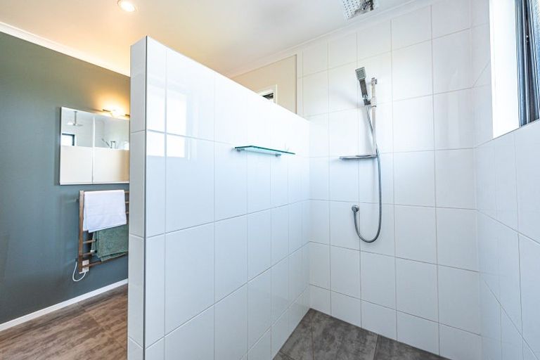 Photo of property in 12 Windsor Terrace, Durie Hill, Whanganui, 4500