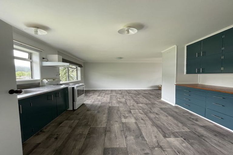 Photo of property in 2/18 Eldon Grove, Taita, Lower Hutt, 5019