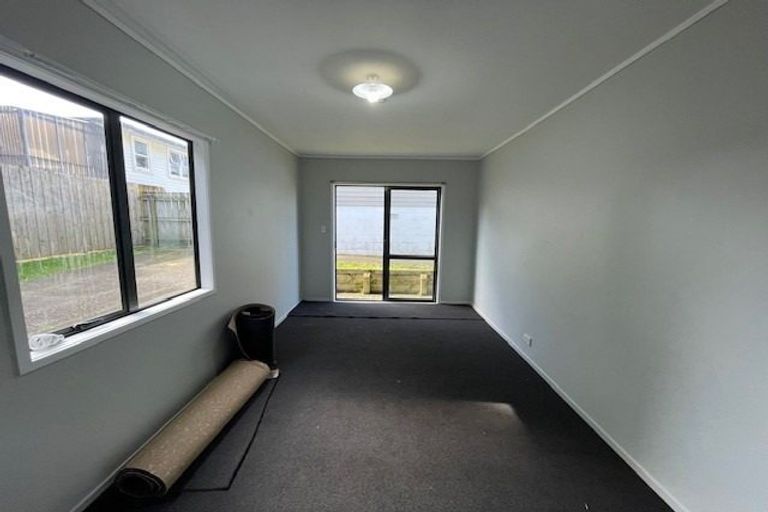 Photo of property in 33 Friedlanders Road, Manurewa, Auckland, 2102