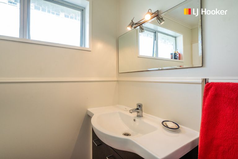 Photo of property in 33 Gorman Street, Macandrew Bay, Dunedin, 9014