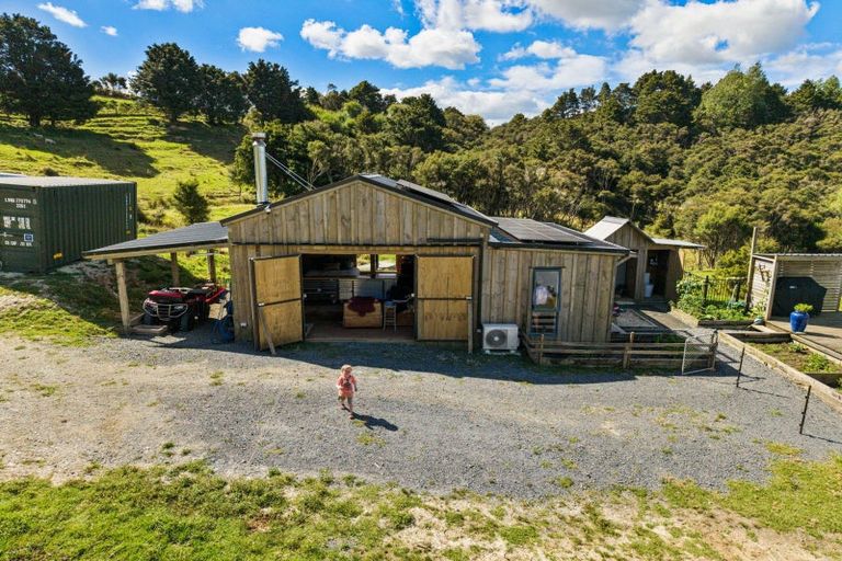 Photo of property in 957 Bull Road, Paparoa, 0193