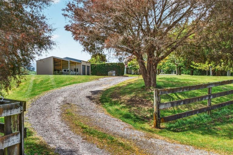 Photo of property in 30 Ramsay Drive, Acacia Bay, Taupo, 3385