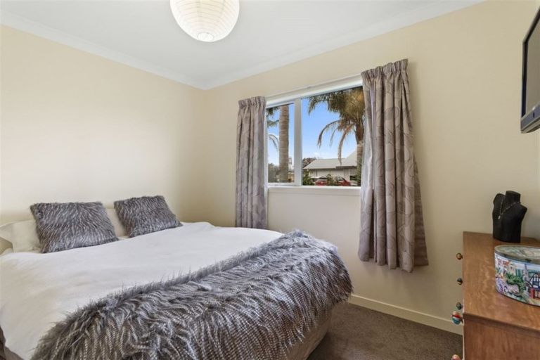 Photo of property in 17 Tudor Grove, Whitianga, 3510