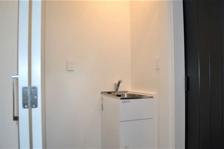 Photo of property in 4/13 Fancourt Street, Karori, Wellington, 6012