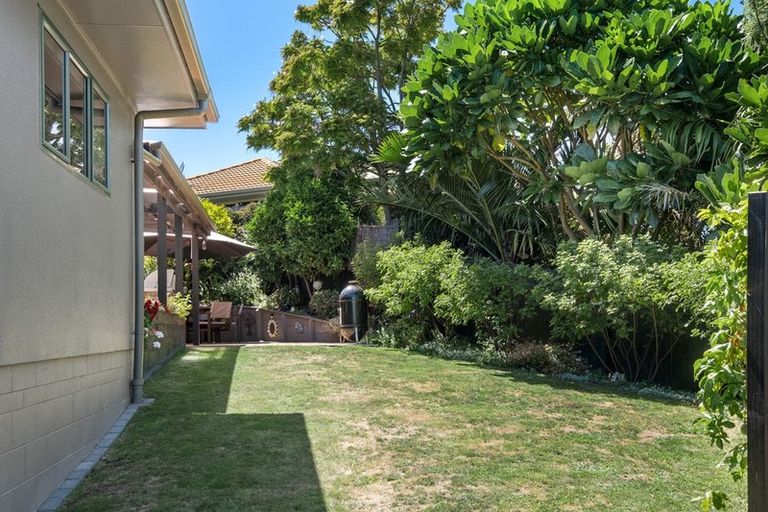 Photo of property in 26 Lysaght Place, Welcome Bay, Tauranga, 3112