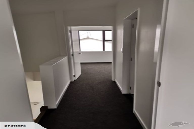 Photo of property in 12/20 Trent Street, Island Bay, Wellington, 6023