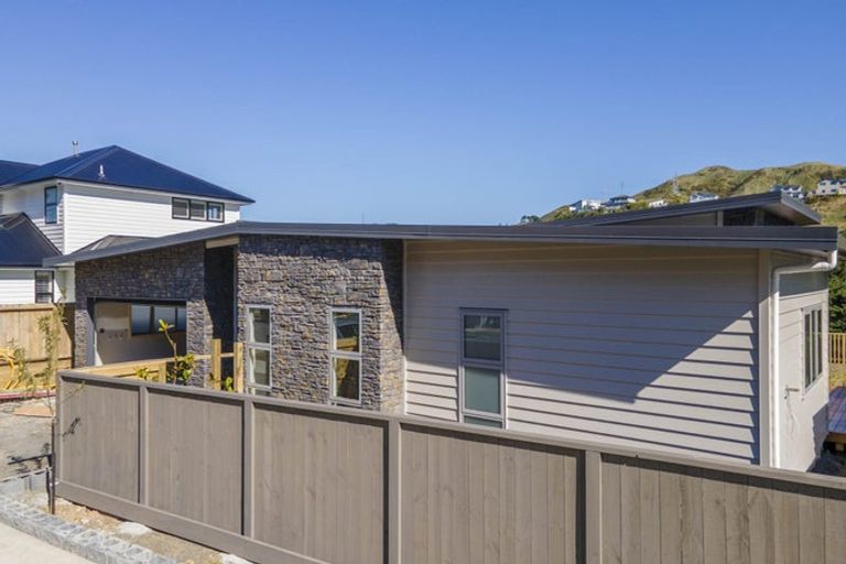 Photo of property in 24 Farnworth Terrace, Churton Park, Wellington, 6037