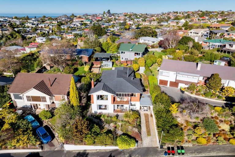 Photo of property in 43 Pioneer Crescent, Helensburgh, Dunedin, 9010