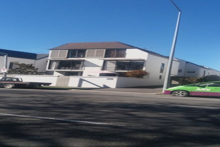 Photo of property in 28a Cranmer Square, Christchurch Central, Christchurch, 8013