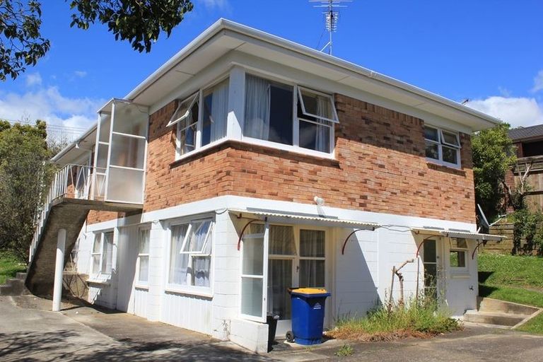 Photo of property in 68 Gladstone Road, Northcote, Auckland, 0627