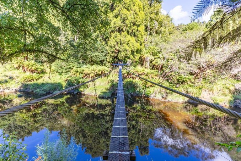 Photo of property in Ruatiti Cottage, 1693 Ruatiti Road, Ruatiti, Raetihi, 4696