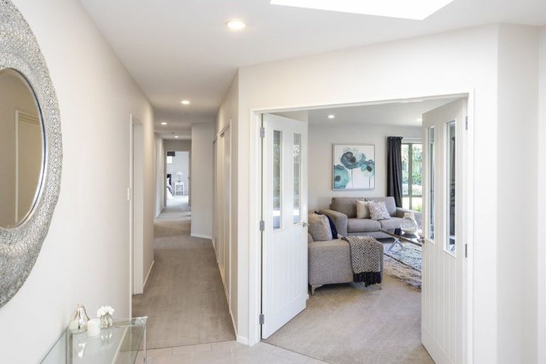 Photo of property in 21 Six Silvers Avenue, Halswell, Christchurch, 8025