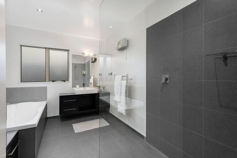 Photo of property in 35 Speranza Avenue, Otaki, 5512