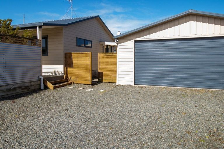 Photo of property in 22 John Street, Winton, 9720