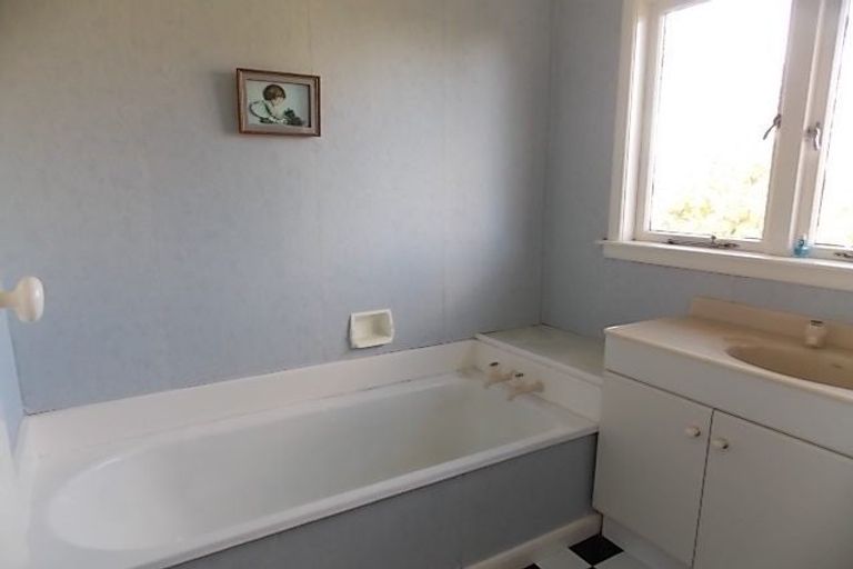 Photo of property in 20 Hutchison Crescent, Durie Hill, Whanganui, 4500