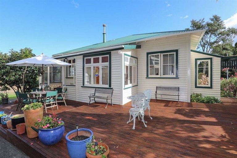 Photo of property in 24 Whitaker Street, Te Aroha, 3320
