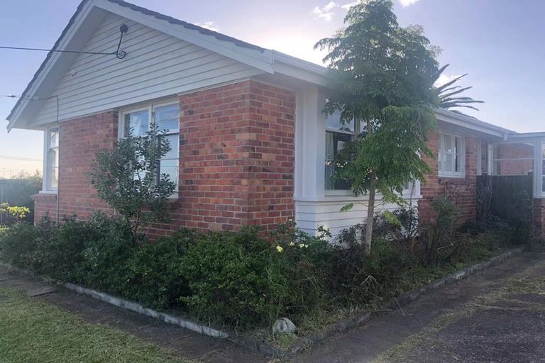 Photo of property in 34 Roberts Avenue, Bayswater, Auckland, 0622