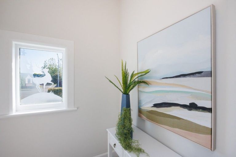 Photo of property in 33 Mcgiffert Street, Palmerston North, 4410