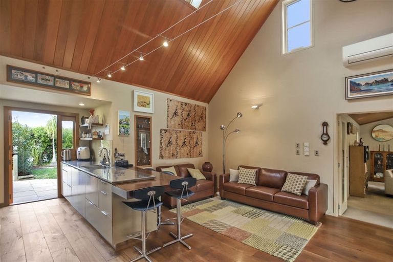 Photo of property in 32 North Road, Clevedon, Papakura, 2582