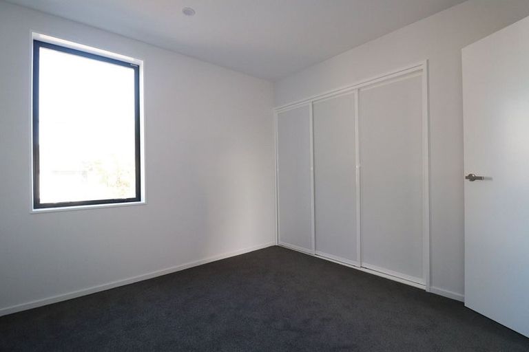 Photo of property in 5/6 Trent Street, Linwood, Christchurch, 8011